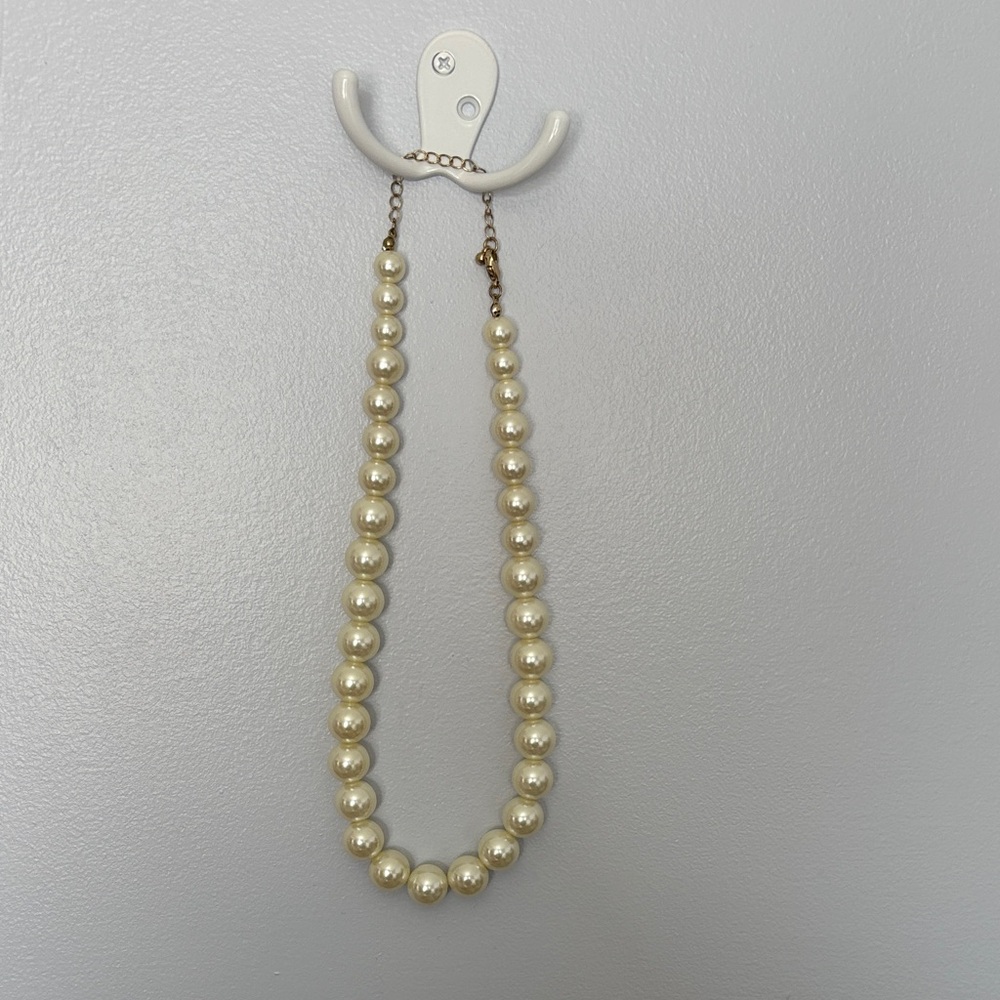 Classic Cream Pearl Necklace